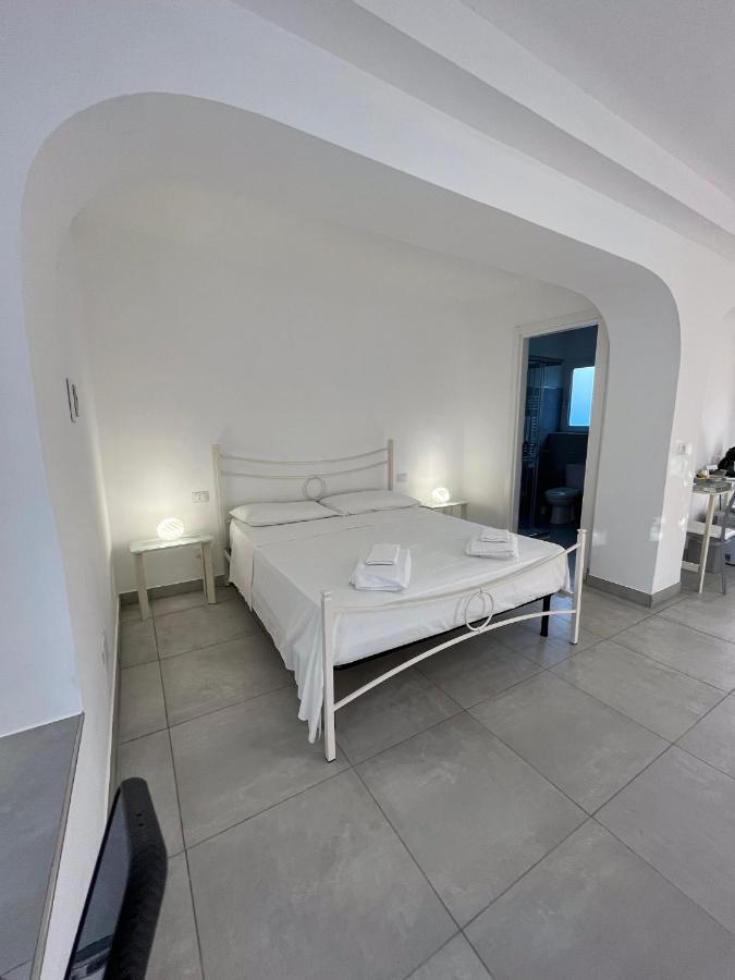 Residenza Margot Bed and Breakfast Quattromiglio Buitenkant foto